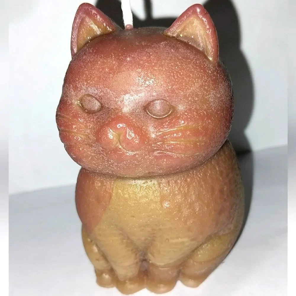Hand crafted limited edition catcandle from our Cat Lady candle collection